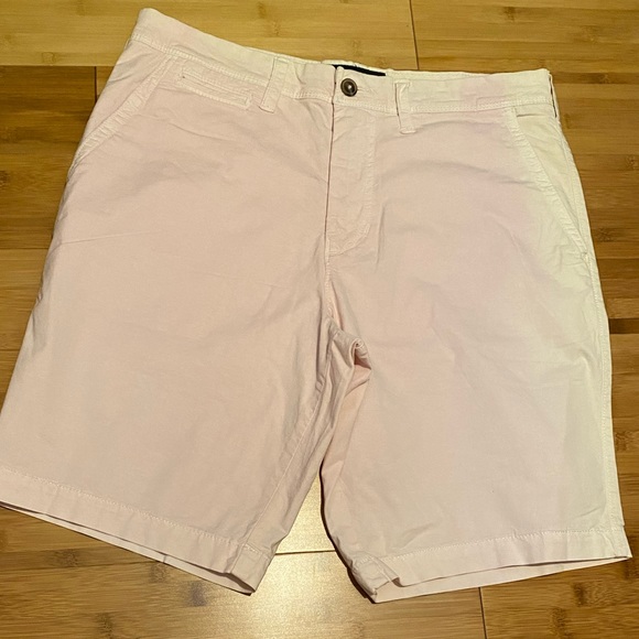 American Eagle Ombré Shorts - Picture 3 of 6